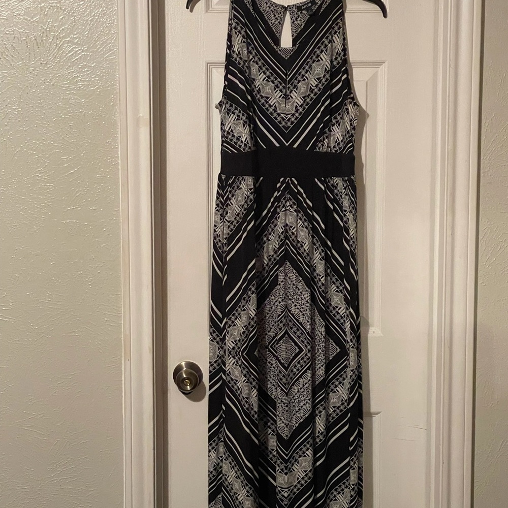 Sleeveless Maxi Dress